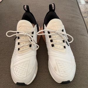 Nike Air Max 270